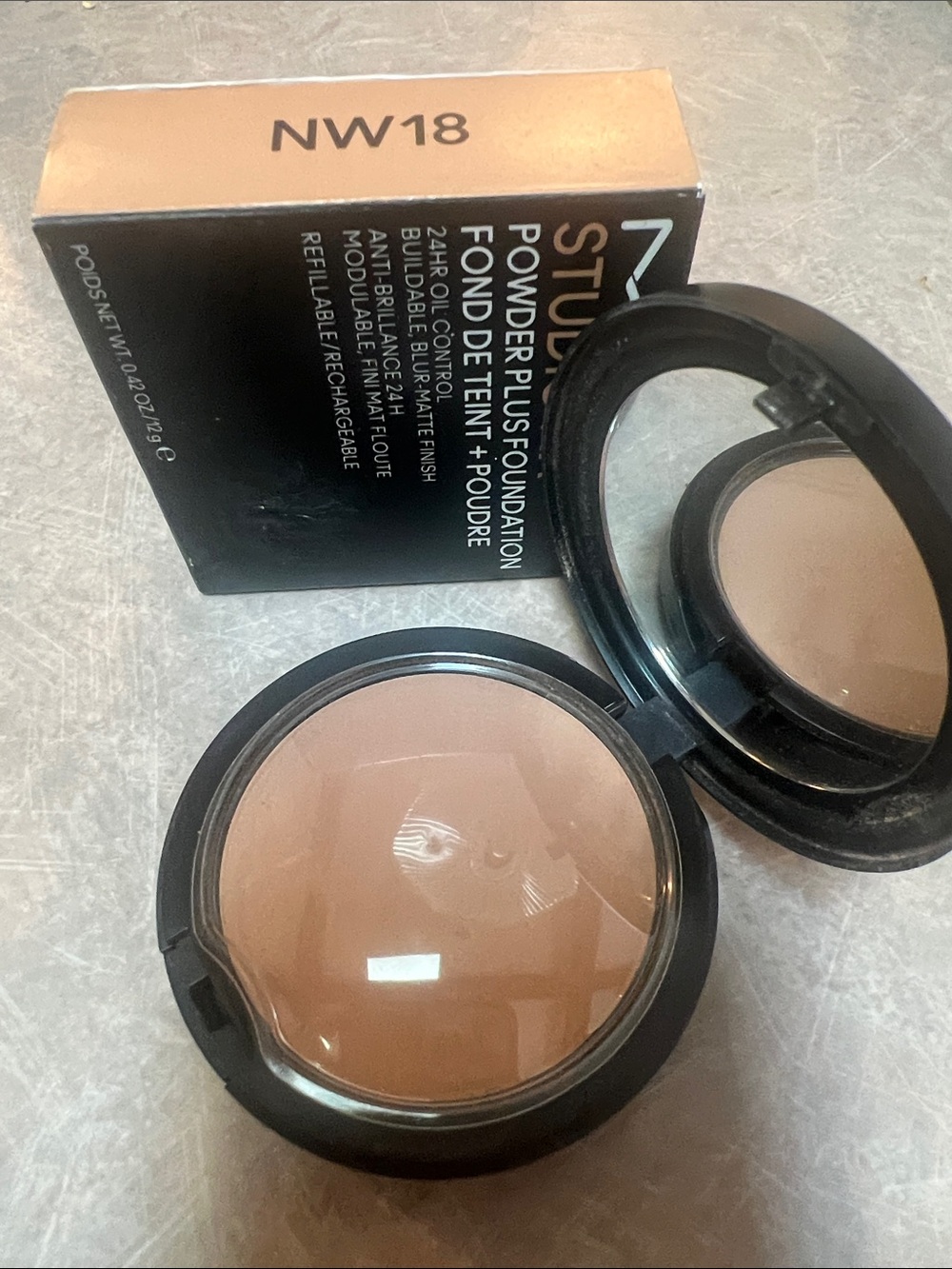 MAC Cosmetics Studio Fix Powder Plus Foundation NW18
